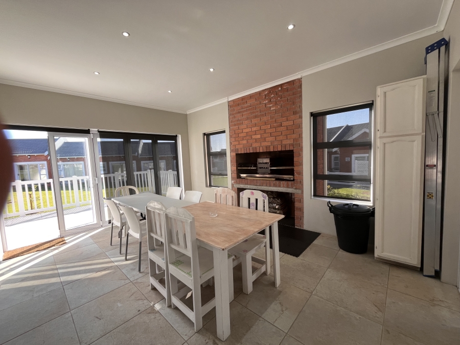 2 Bedroom Property for Sale in Fairview Eastern Cape
